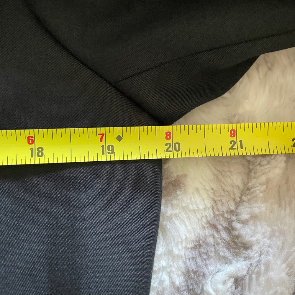 Banana Republic Timeless Trench Coat - Picture 2 of 7